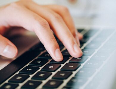Les assistants IA : de simples chatbots à de véritables agents autonomes